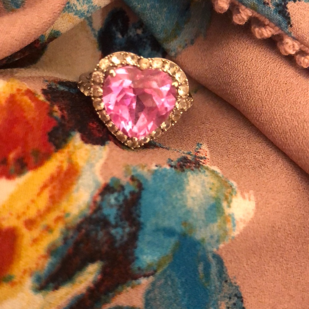 Size 6 Zales ring